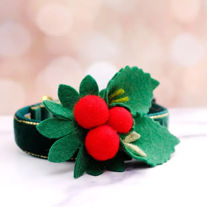Holly Holiday Attachment for Collar Medium