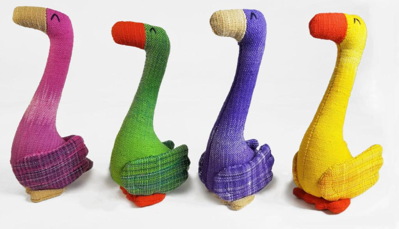Silli Goose Catnip Cat Toy (Assorted Colors)