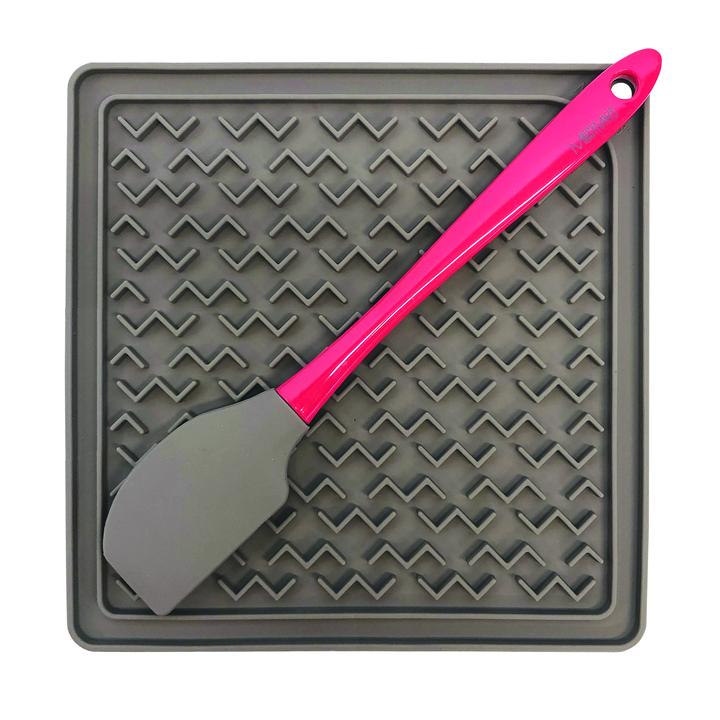 Messy Mutts Dog Lick Mat with Spatula
