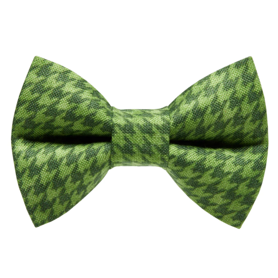 The Explorer Bow Tie Attachment for Collar
