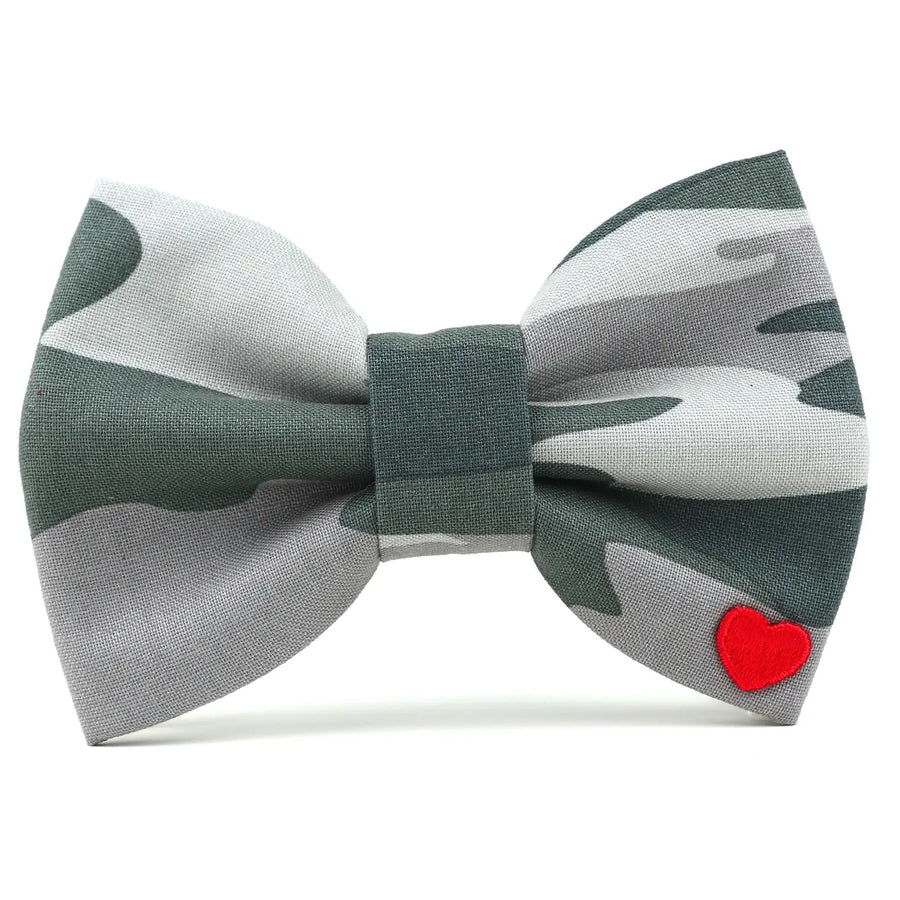 Boomer Bow Tie for Collar