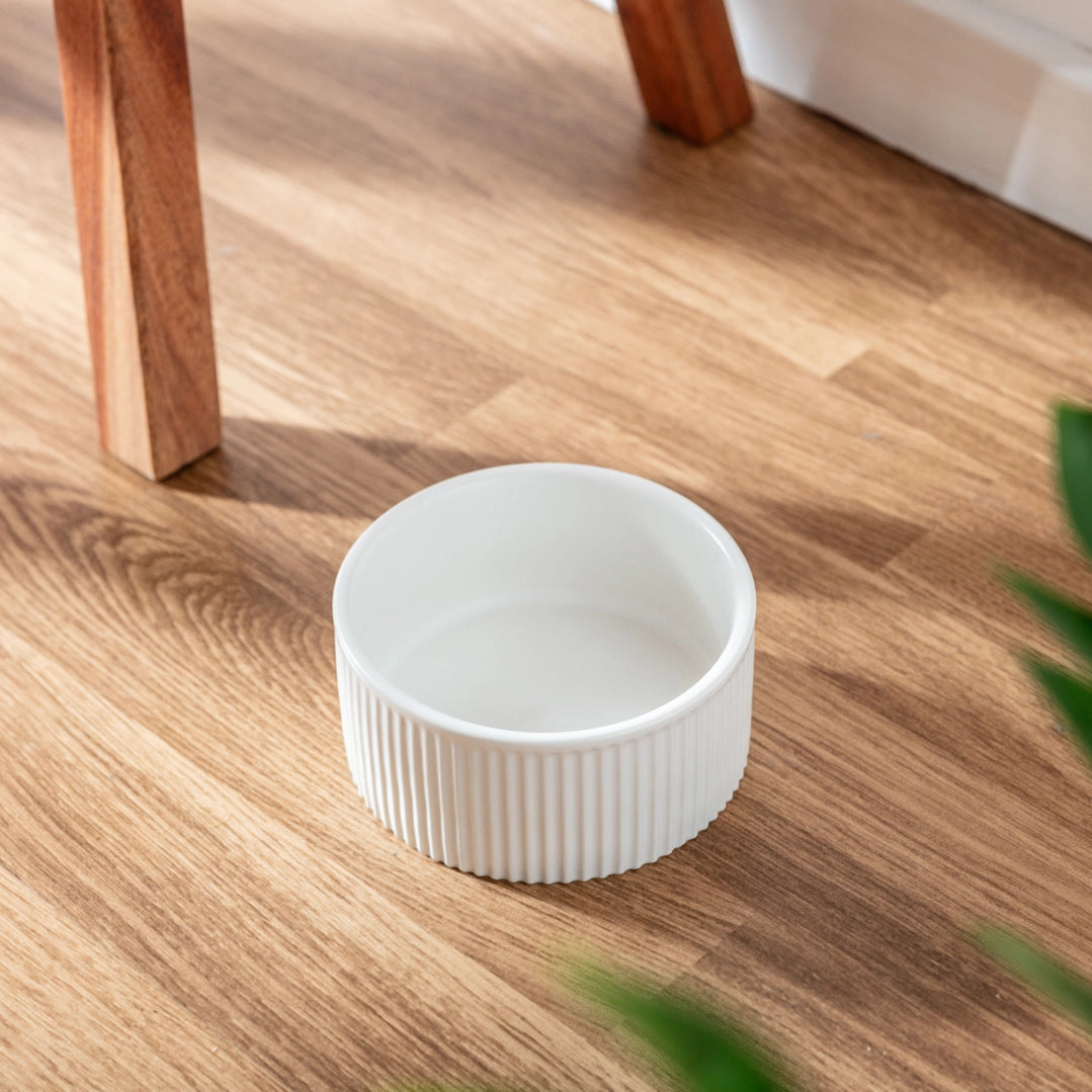 Park Life Designs White Jardin Ribbed Pet Bowl with Matte Exterior - Small