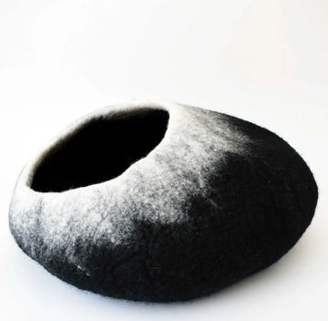 Black & White Ombre Wool Pet Cave