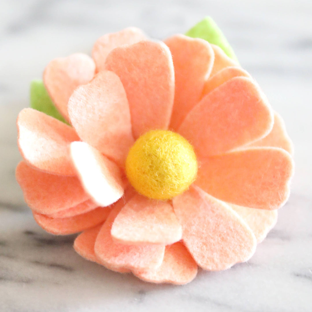 Daisy Flower for Collar - Georgia Peach